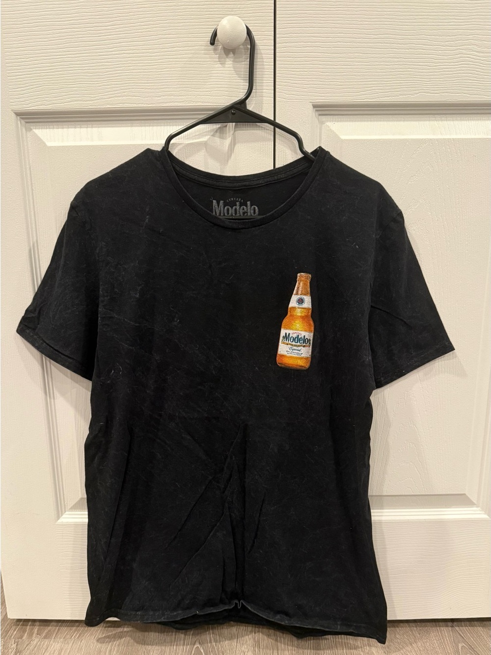 Modelo T-shirt Large
